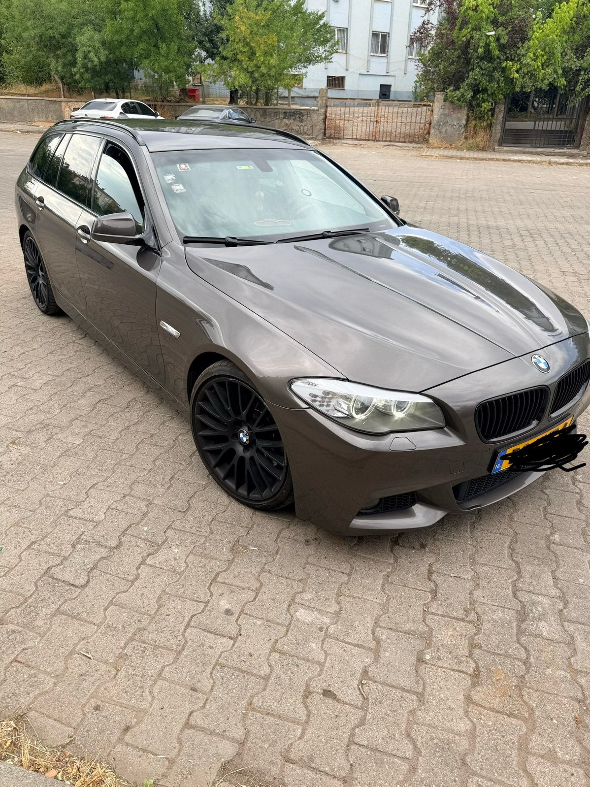 BMW 5-Serie 535D 230KW Touring Aut8 2012 Bruin, Auto's, Automaat, Euro 5, Origineel Nederlands, Stationwagon