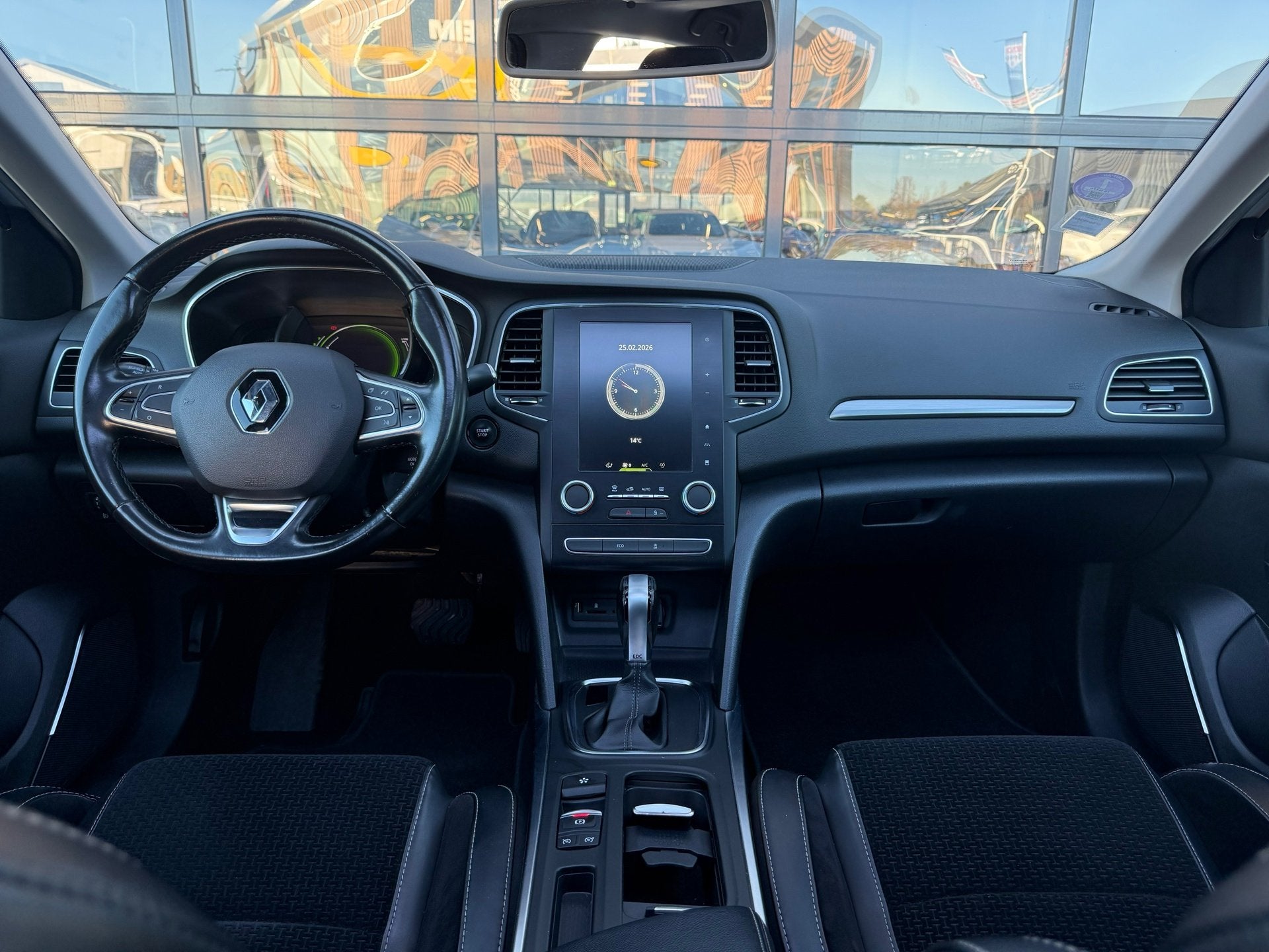 Renault MEGANE 1.2 TCe Série Signature Exclusiv Aut/Climate, Auto's, Gebruikt, Euro 6, 4 cilinders, 665 kg