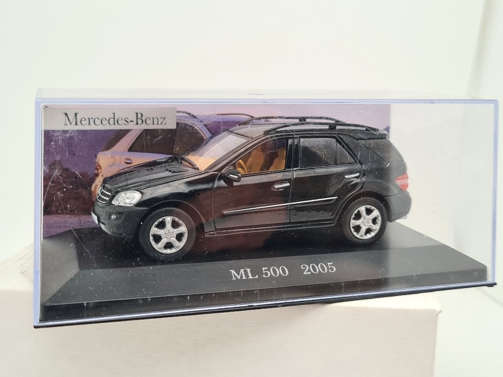 Mercedes Benz ML500 - 1/43, Hobby en Vrije tijd, Verzenden, Zo goed als nieuw, Auto, Overige merken