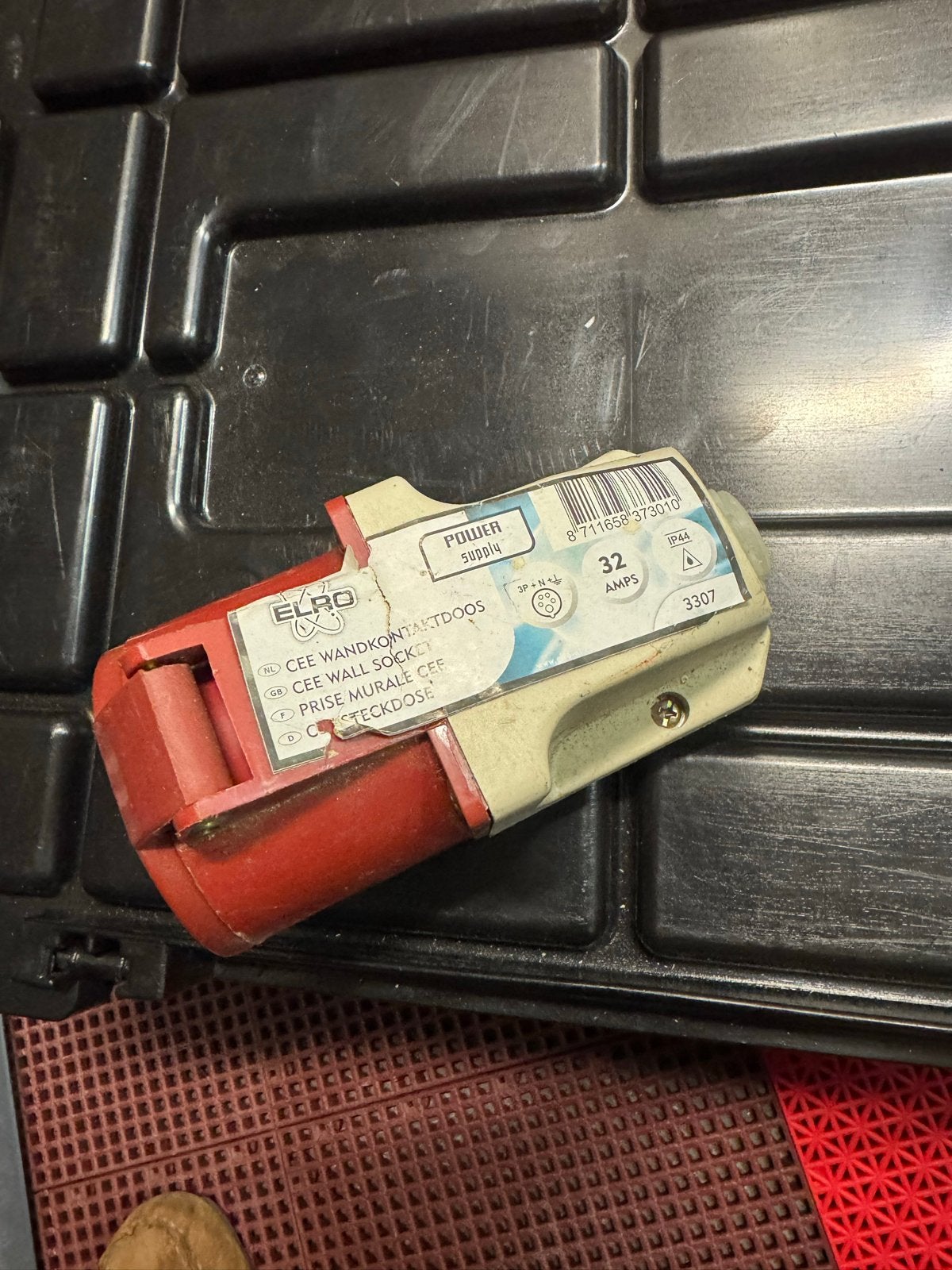 Elto Krachtstroom Wandcontactdoos 32 Ampere, Ophalen of Verzenden, Gebruikt, Overige merken, Stopcontact