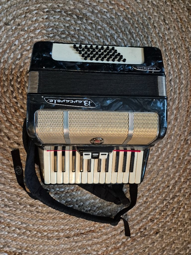 Barcarole Studiosus accordeon, Muziek en Instrumenten, Accordeons, Gebruikt, Met riemen, Overige formaten, Toetsaccordeon
