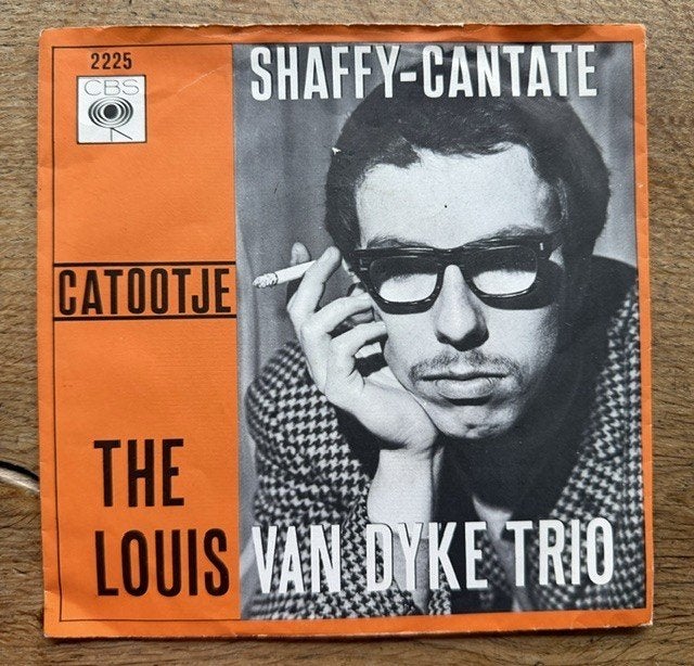 Louis van Dyke trio - Shaffy-Cantate, Cd's en Dvd's, 7 inch, Ophalen of Verzenden, Zo goed als nieuw, Beschermende buitenhoes