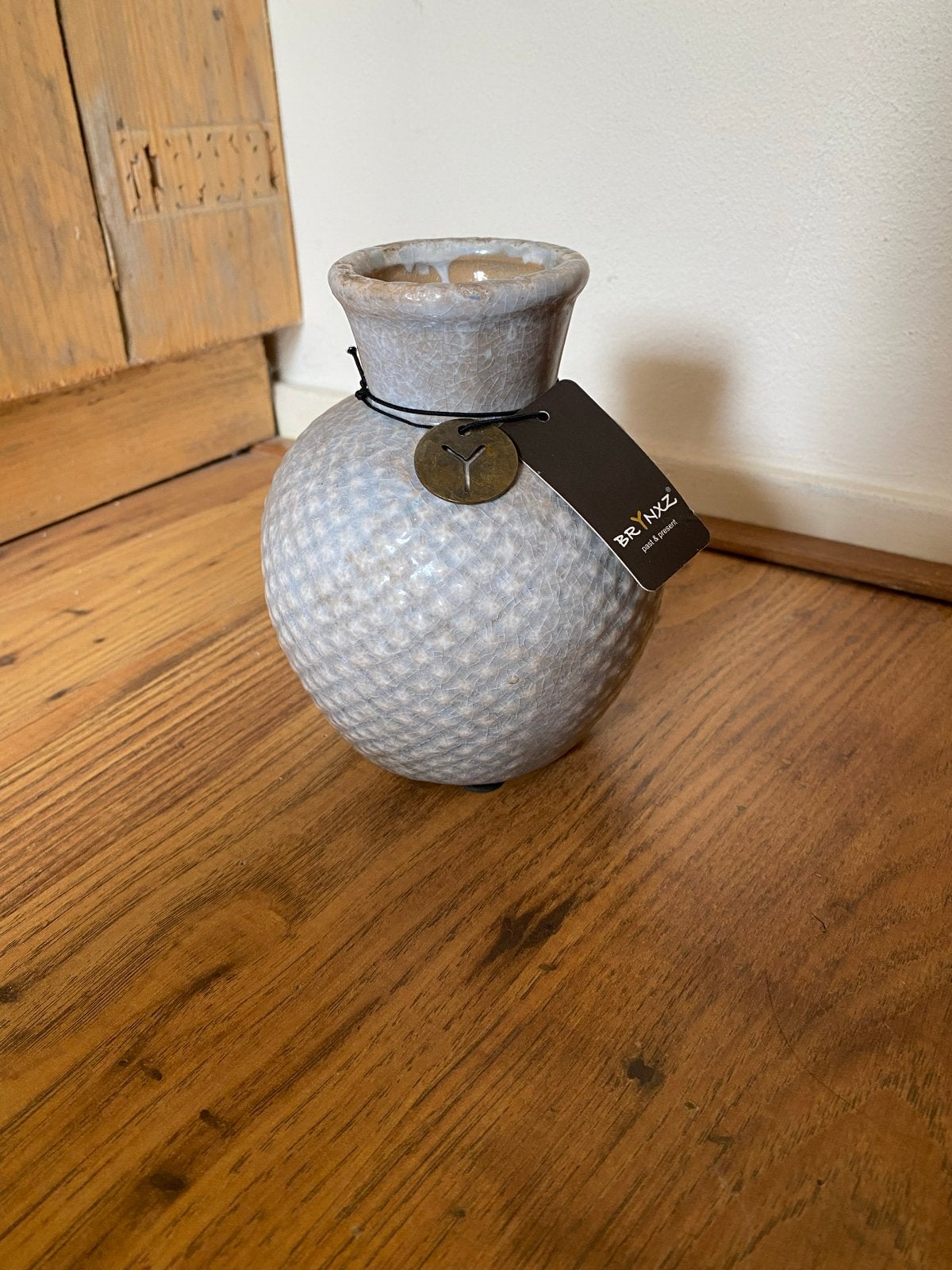 Decoratieve Vaasje van BRYNXZ - Grijs met Structuur, Ophalen, Met patroon/structuur, Zo goed als nieuw, Grijs
