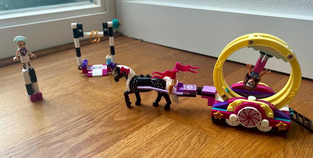 Lego Friends 41686 Magische Acrobatiek, Lego, Friends, Ophalen of Verzenden, Zo goed als nieuw