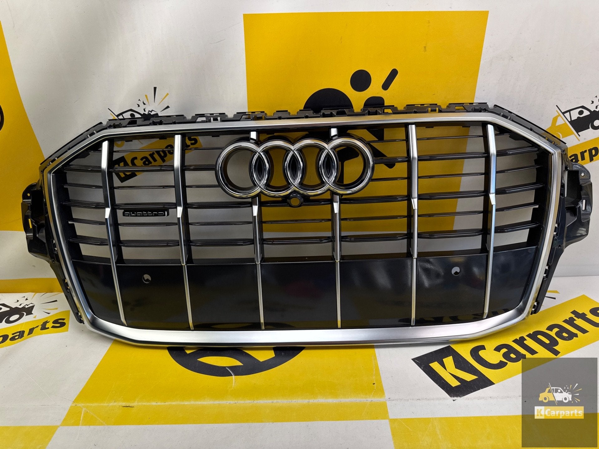 Grill Audi Q7 4M S-Line Grille Chrome Voorzijde 4M0853651A, Gebruikt, Voor, AUDI AG, Auto-Union-Strasse 1
85045  Ingolstadt, DE