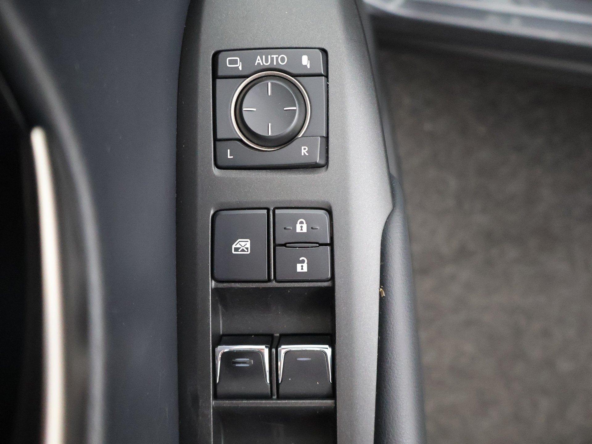 Lexus NX 300h AWD Luxury Edition | Dealer Onderhouden | Trek, Auto's, Gebruikt, 1760 kg, Leder, Bedrijf