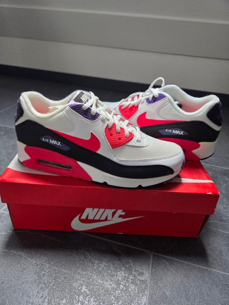 Nike air max 90 Essential. Maat 43, Kleding | Heren, Schoenen, Ophalen of Verzenden, Nieuw
