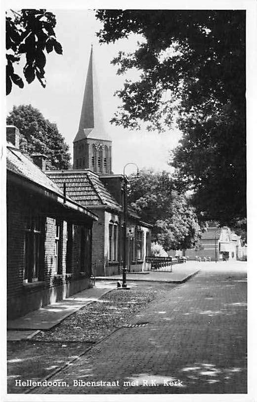 R087 Hellendoorn Bbenstraat R. K. Kerk - Uitg Lemmers -, Ophalen of Verzenden, Gelopen, Overijssel
