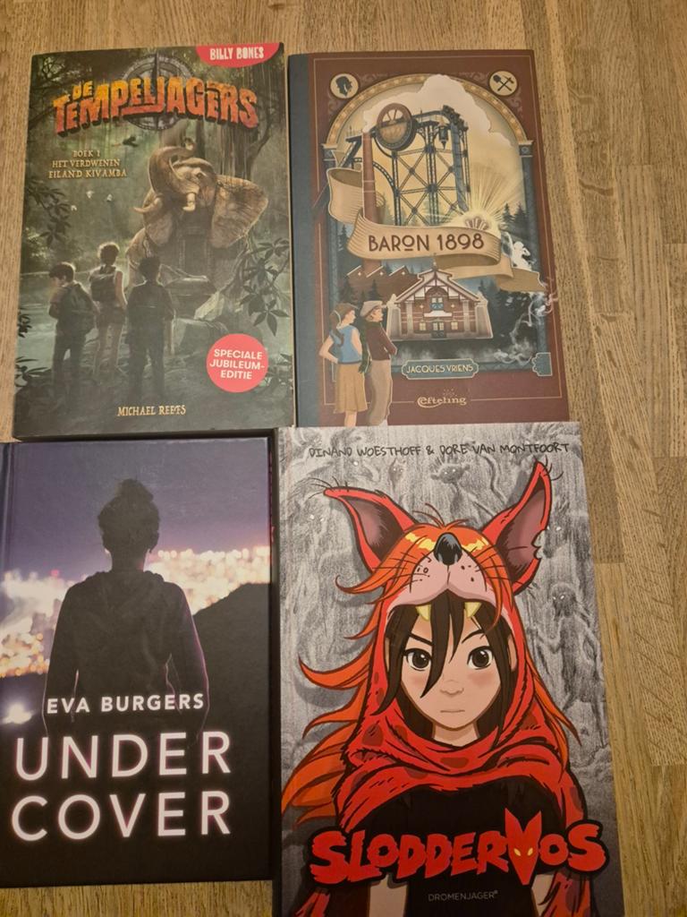 4 boeken, Boeken, Ophalen of Verzenden