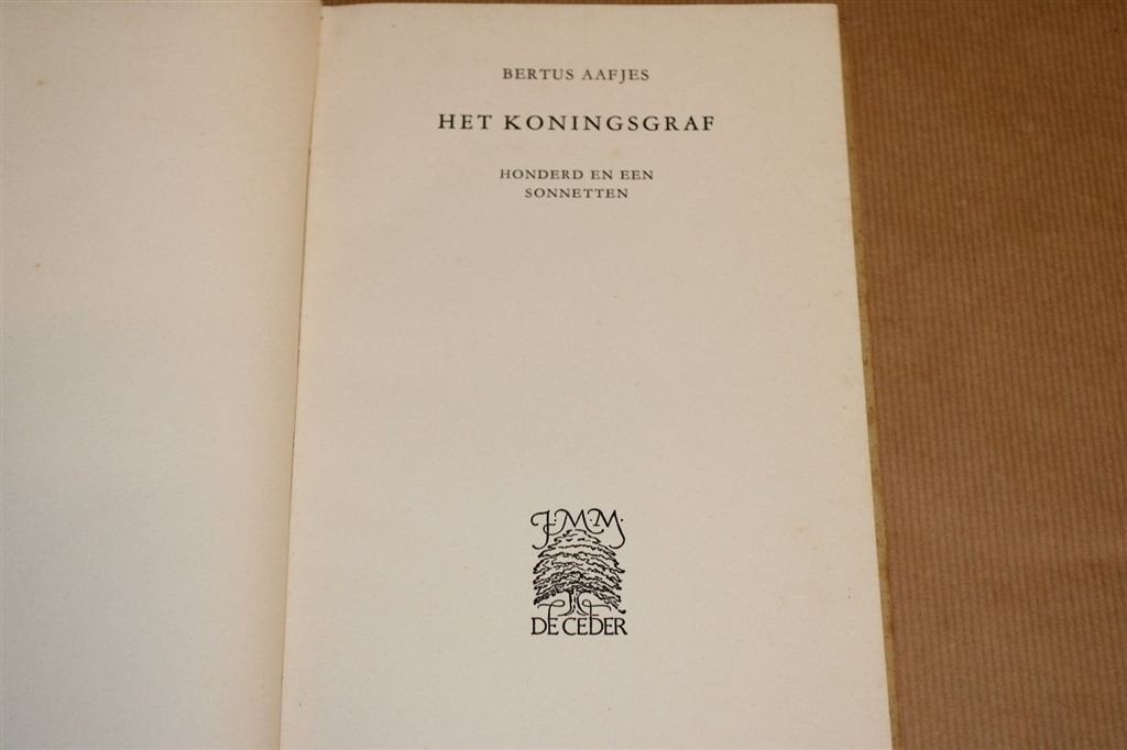 Het koningsgraf. Sonnetten. Bertus Aafjes. 1e dr 1948., Boeken, Gedichten en Poëzie, Ophalen of Verzenden, Gelezen