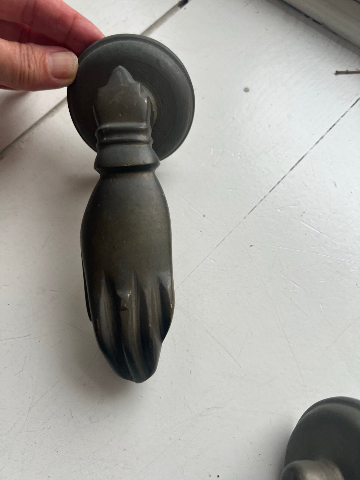 bronzen deurklopper in handvorm, Ophalen of Verzenden