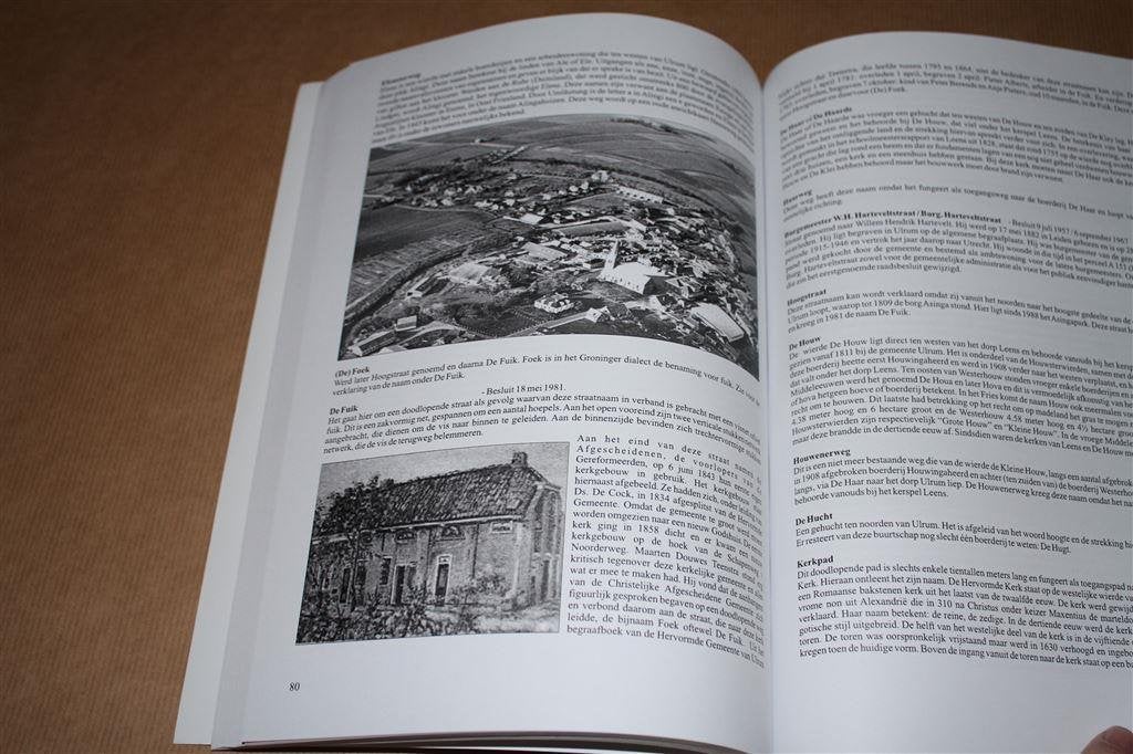 Over wegen in De Marne. Straatnamenboek., Ophalen of Verzenden, Zo goed als nieuw
