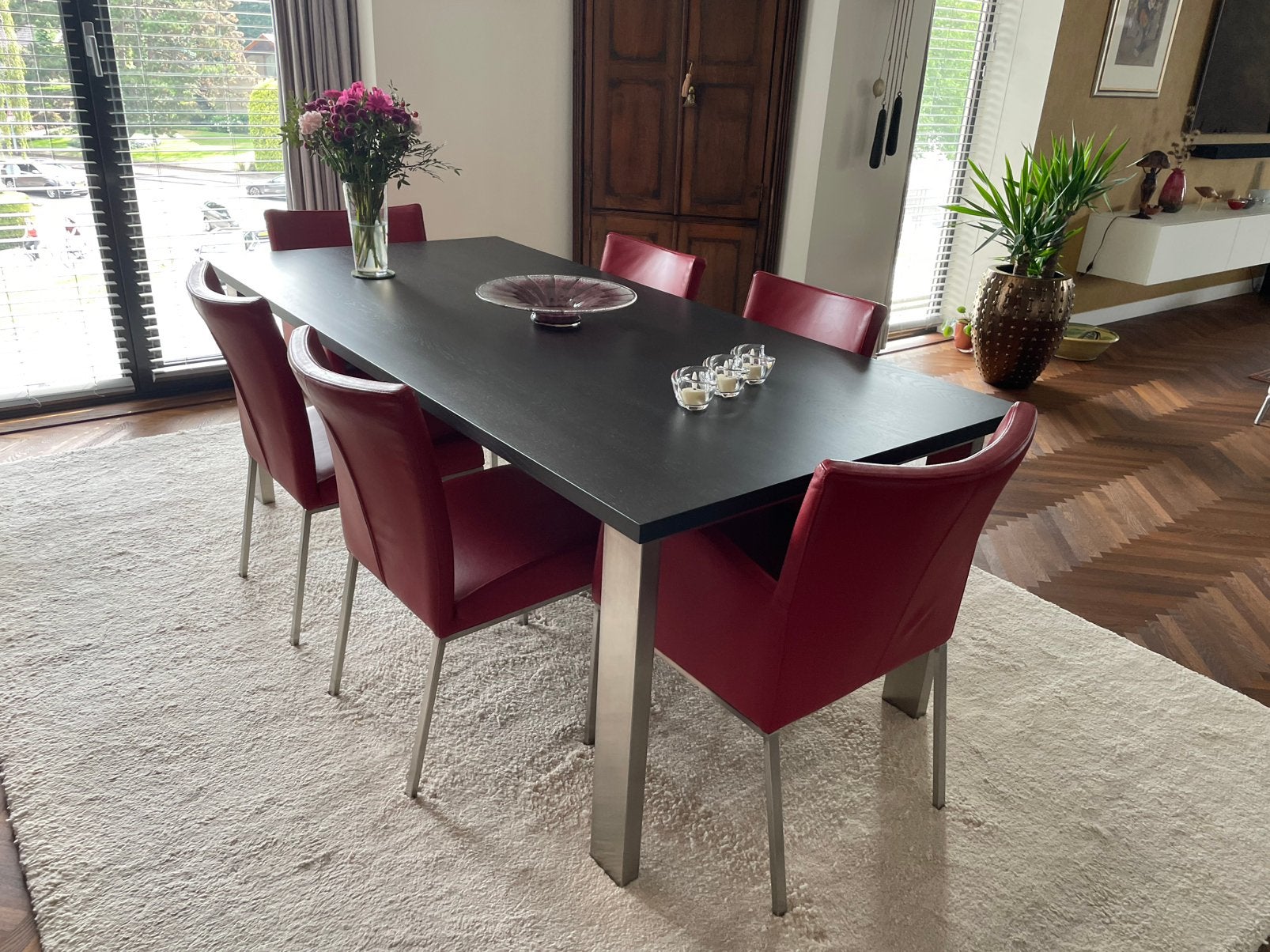 6 Eetkamer stoelen, rood leer, waarvan 2 armstoelen, Huis en Inrichting, Stoelen, Ophalen, Strak modern, Gebruikt, Leer