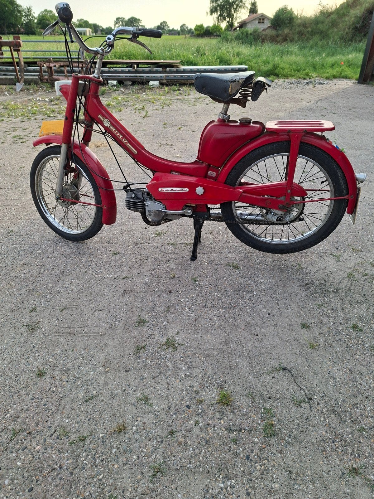 Sparta Lucky/TVA bromfiets - Klassieke rode uitvoering, Ophalen of Verzenden, Gebruikt, Maximaal 45 km/u, Sparta