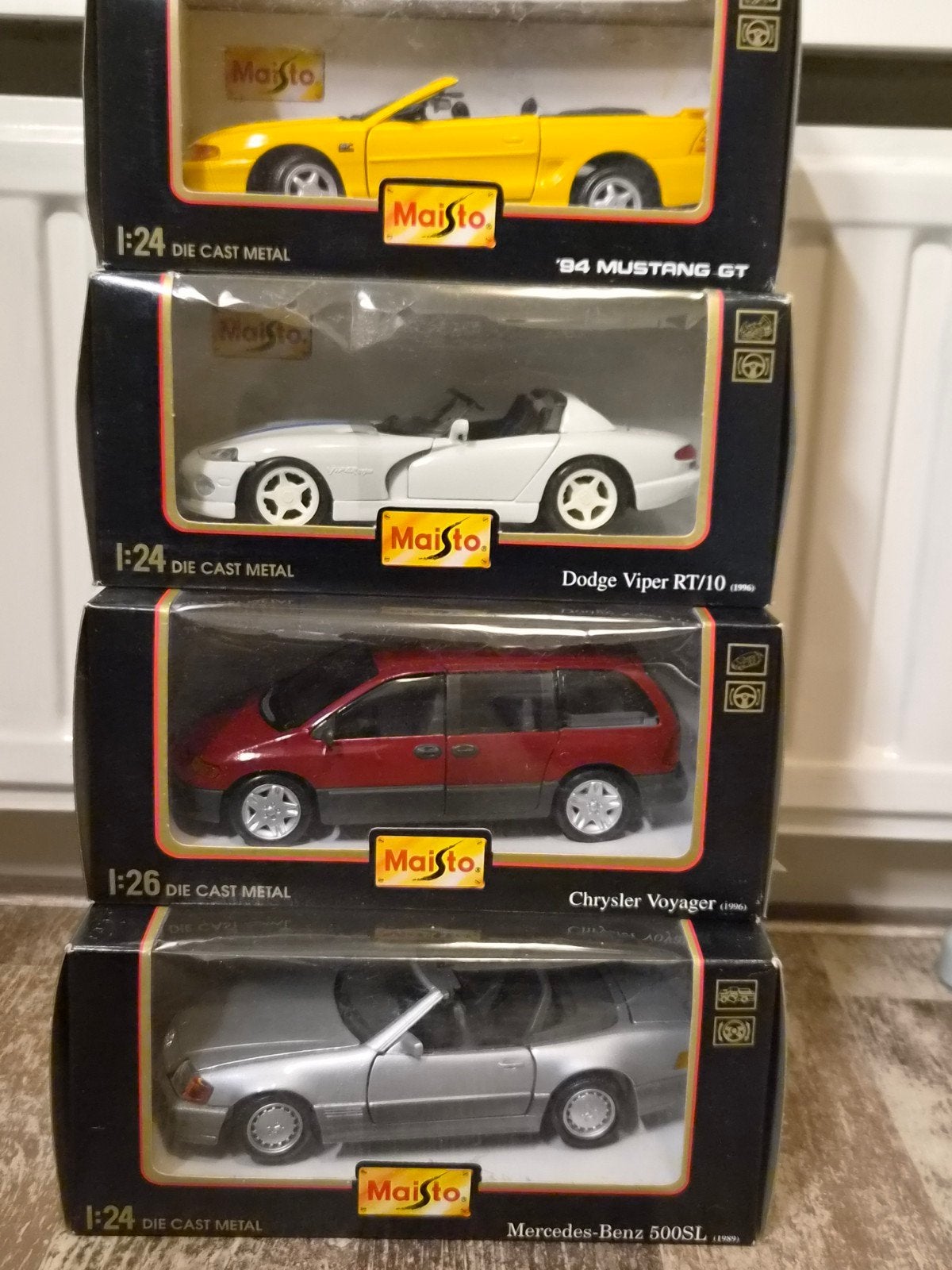 maisto personenauto's 1:24, Verzenden, Zo goed als nieuw, Maisto