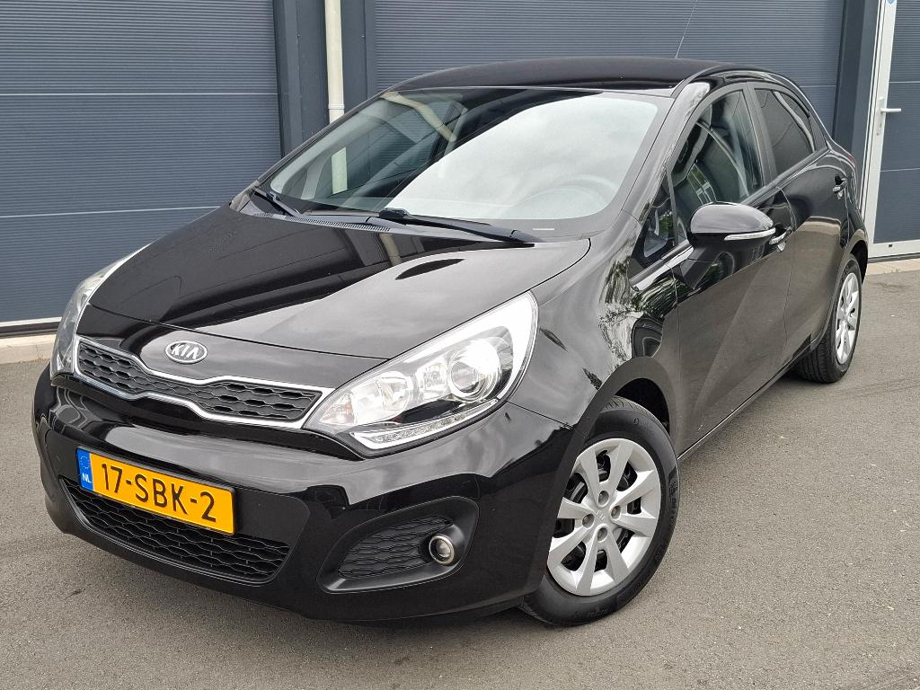 Kia Rio 1.2 CVVT Plus Pack 5DRS 2011 Zwart, Auto's, Zwart, 4 cilinders, Origineel Nederlands, Bedrijf