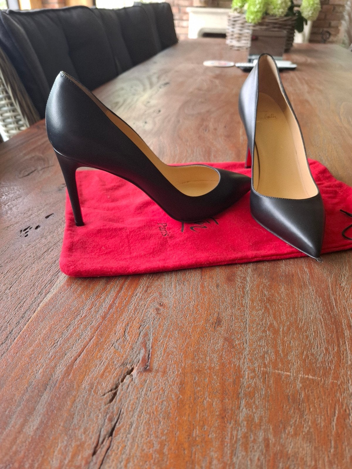 Christian Louboutin Pigalle Pumps Zwart Leer Maat 39.5, Kleding | Dames, Schoenen, Verzenden