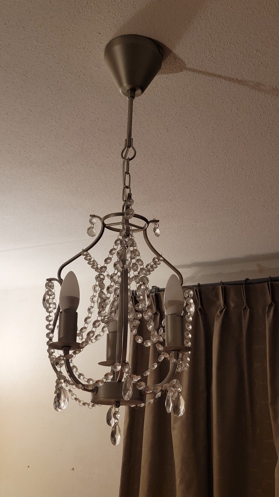 Kleine kroonluchter / hanglamp met kristallen, Huis en Inrichting, Ophalen, Gebruikt, E14 (klein), Glas