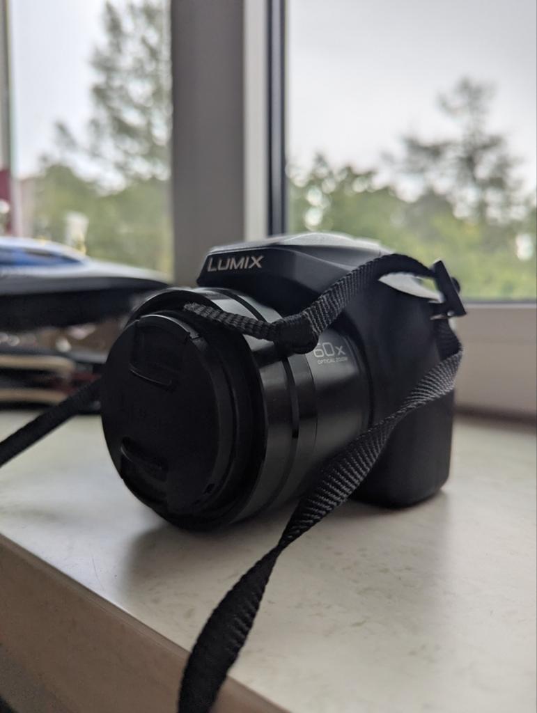 Z.g.a.n. Panasonic Lumix DC-FZ82DE-K + 128GB SD kaart, Ophalen, Compact, Zo goed als nieuw, Overige Merken