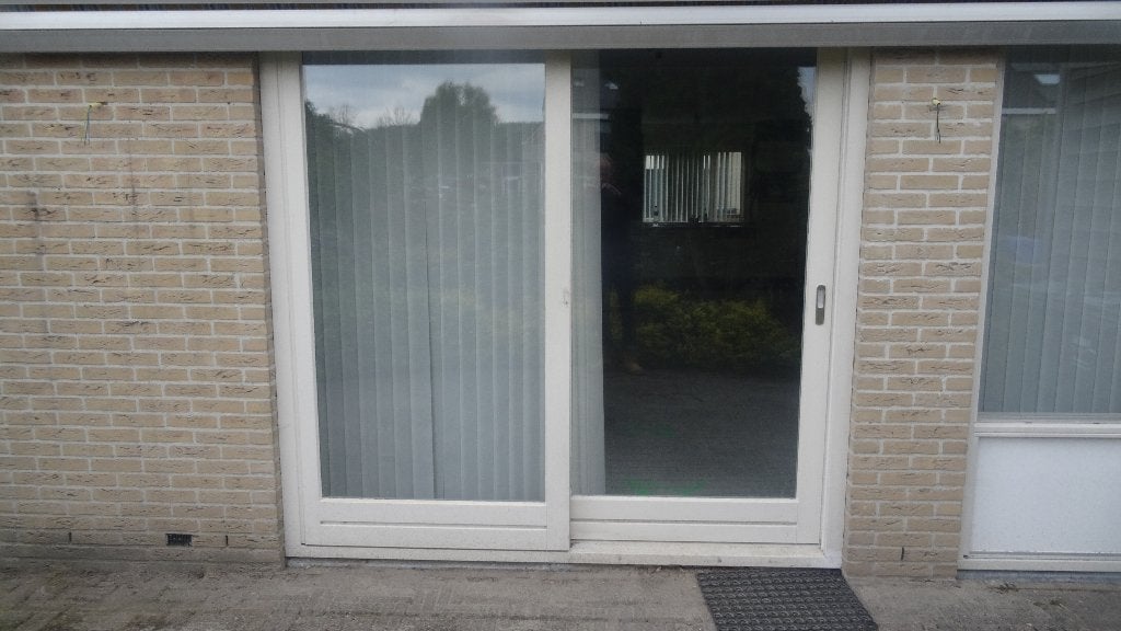 Hardhouten schuifpuideur (1110 x 2095 mm), Doe-het-zelf en Verbouw, Deuren en Horren, Gebruikt, Buitendeur, 200 tot 215 cm, Glas