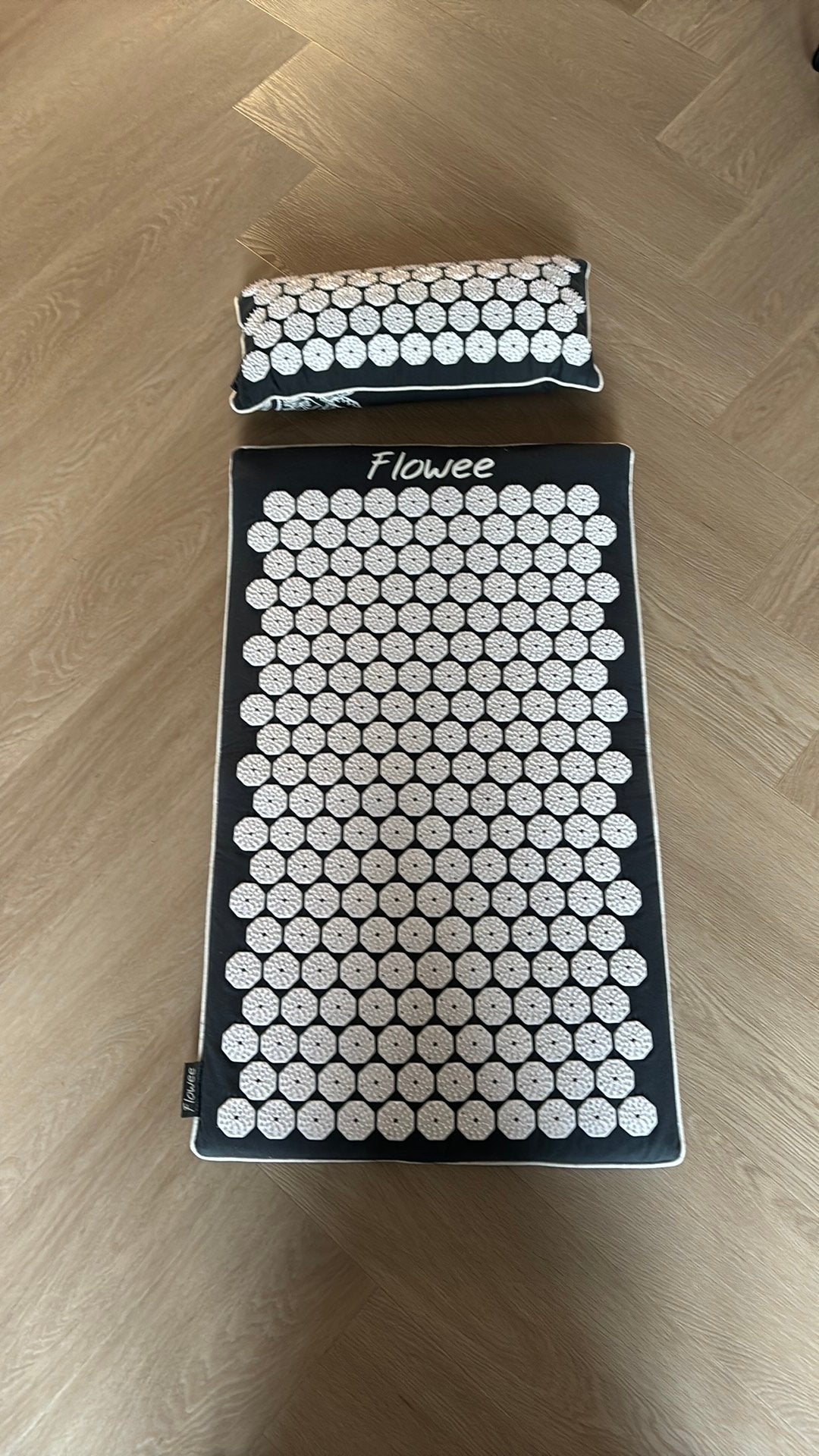Flowee acupressuurmat en kussen set, Ophalen of Verzenden, Zo goed als nieuw, Overige typen