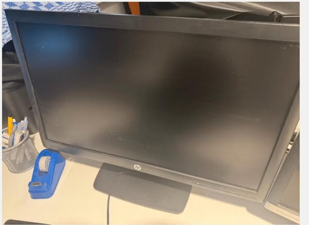 HP ProDisplay P221 22" Monitor VGA!, Gebruikt, 3 tot 5 ms, In hoogte verstelbaar, Ophalen of Verzenden