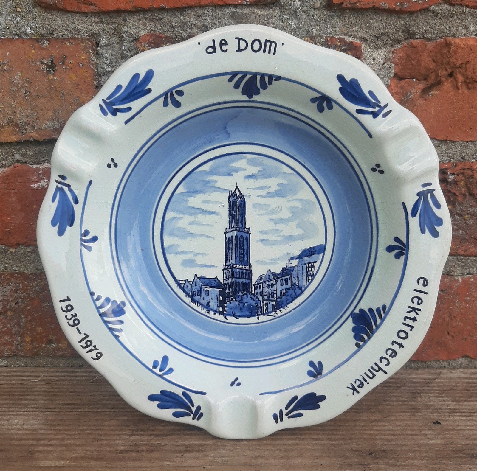 Delfts Blauw Asbak - Domtoren - (Utrecht / Elektrotechniek), Verzamelen, Ophalen of Verzenden, Asbak