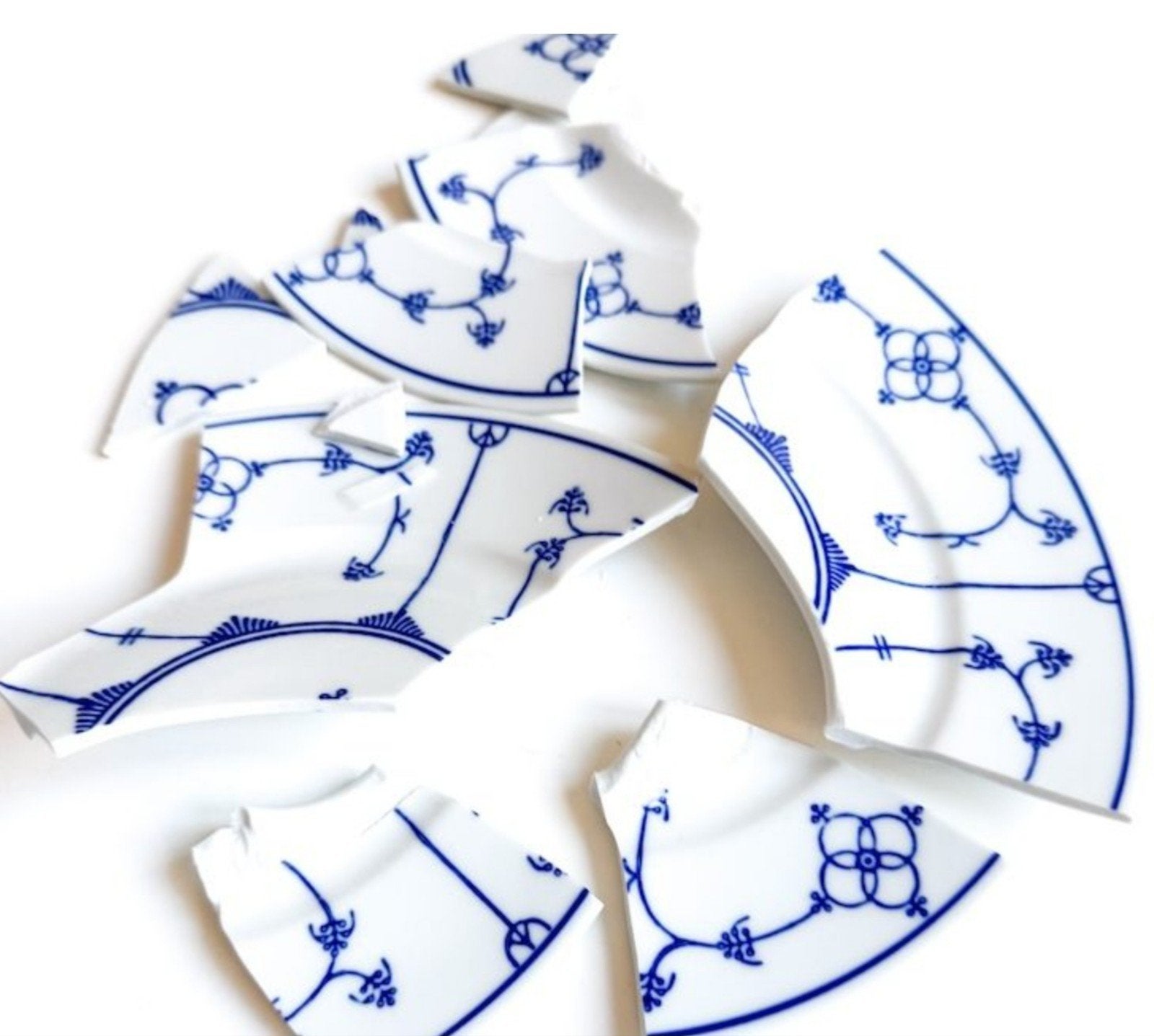 gezocht: gebroken gekleurd servies, Huis en Inrichting, Keuken | Servies, Ophalen, Gebruikt, Overige stijlen