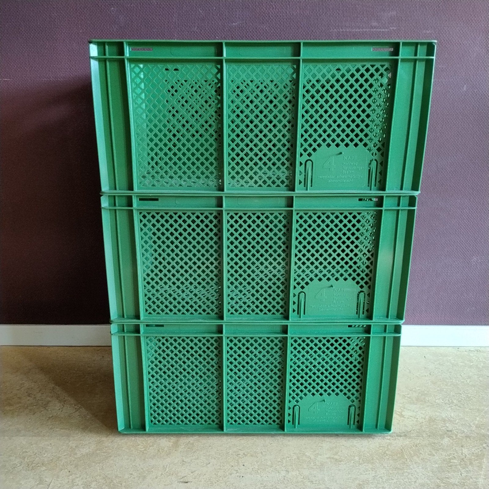Zeer nette, stevige Stapelkratten/Magazijn Bakken - 50 stuks, Ophalen, Gebruikt, 40 tot 60 cm, 50 tot 75 cm