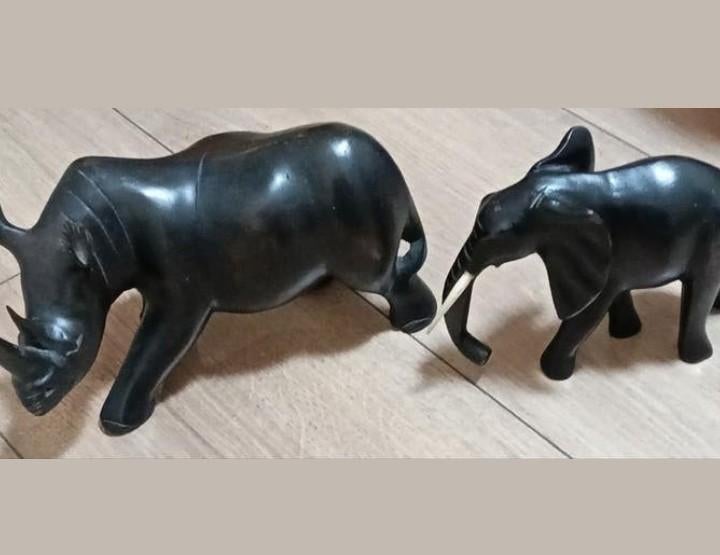 Verkocht! !!!Houten beeldjes: Neushoorn en Olifant, Ophalen, Beeld, Hout, Overige stijlen