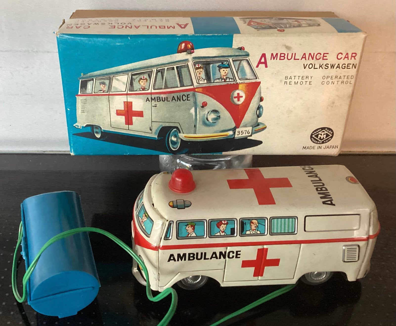 Blikken 1960 Volkswagen VW Bully T1 Ambulance busje 3576 OVP, Ophalen
