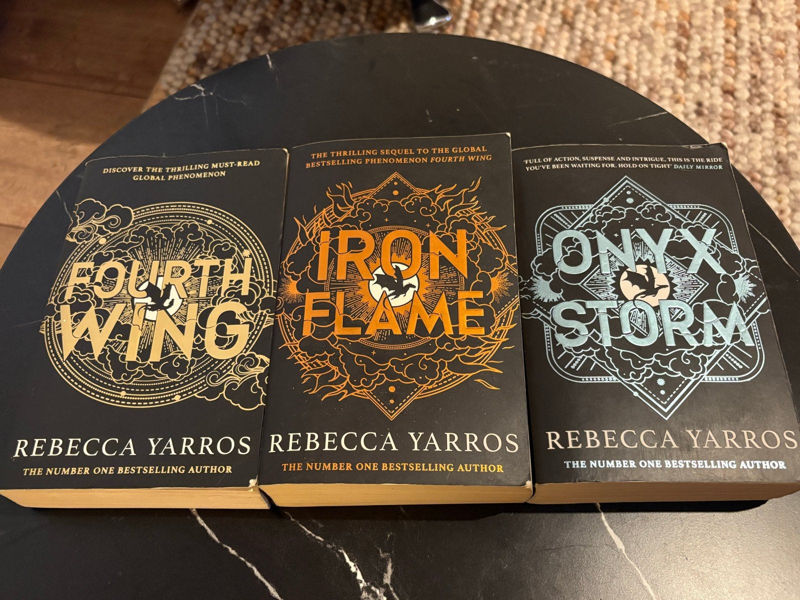 Forth Wing / The Empyrean Boekenserie - Rebecca Yarros, Ophalen of Verzenden, Gelezen