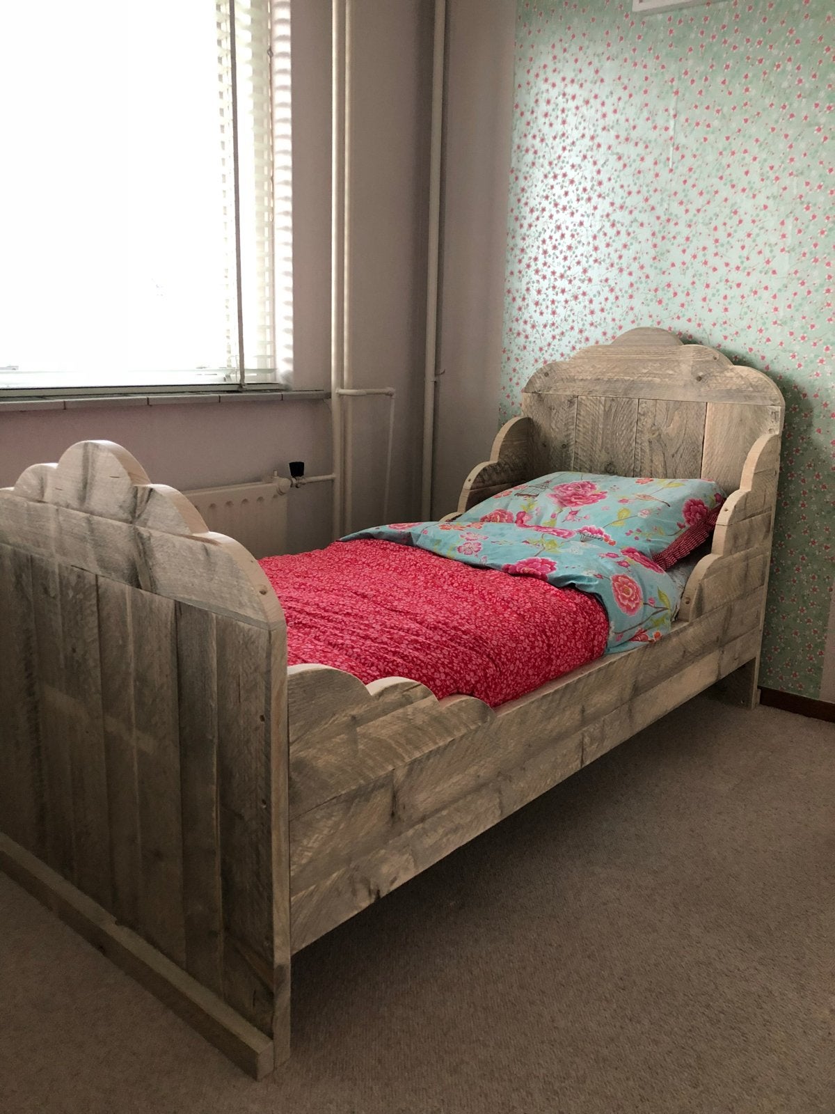 Steigerhouten peuterbed - Uniek en handgemaakt, Gebruikt, 70 tot 85 cm, Ophalen of Verzenden, Lattenbodem