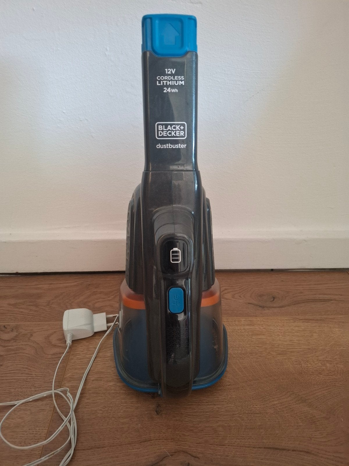 Black+Decker Dustbuster 12V Kruimeldief met Oplaadstation, Ophalen, Overige merken, Gebruikt, Kruimeldief