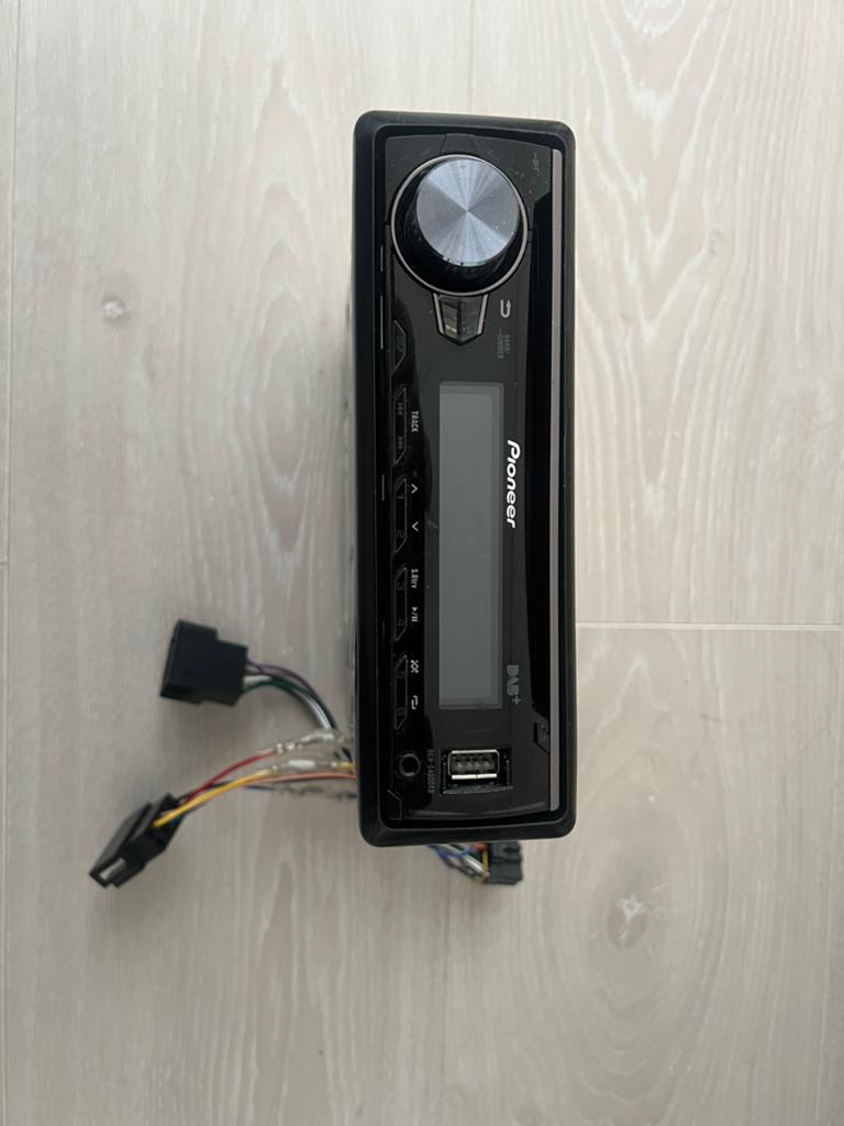 Pioneer deh-s400dab usb aux DAB cd speler, Ophalen of Verzenden, Zo goed als nieuw