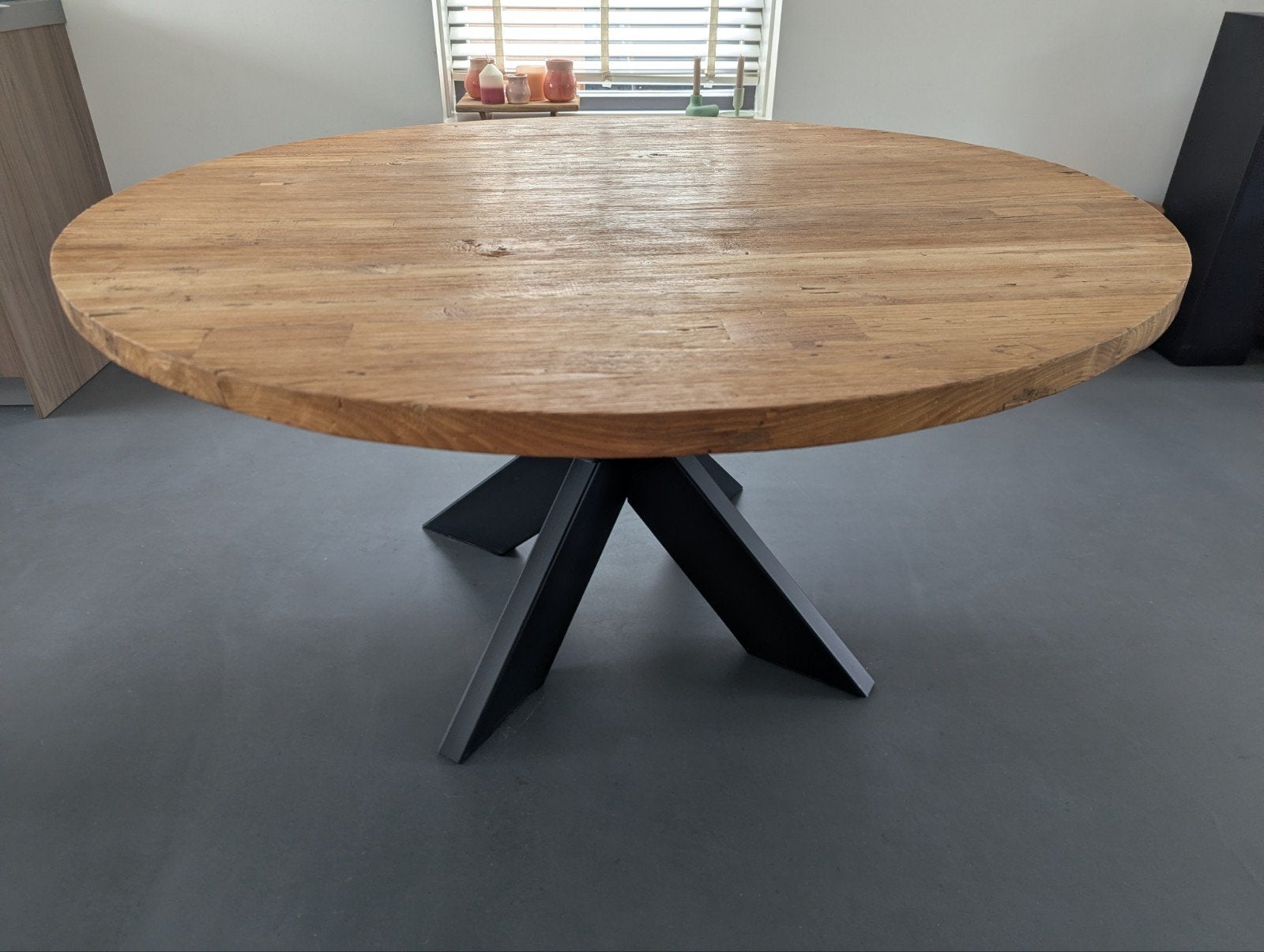 150cm Ronde eettafel van teakhout met metalen spinpoot, Ophalen, Gebruikt, Rond, Vijf personen of meer