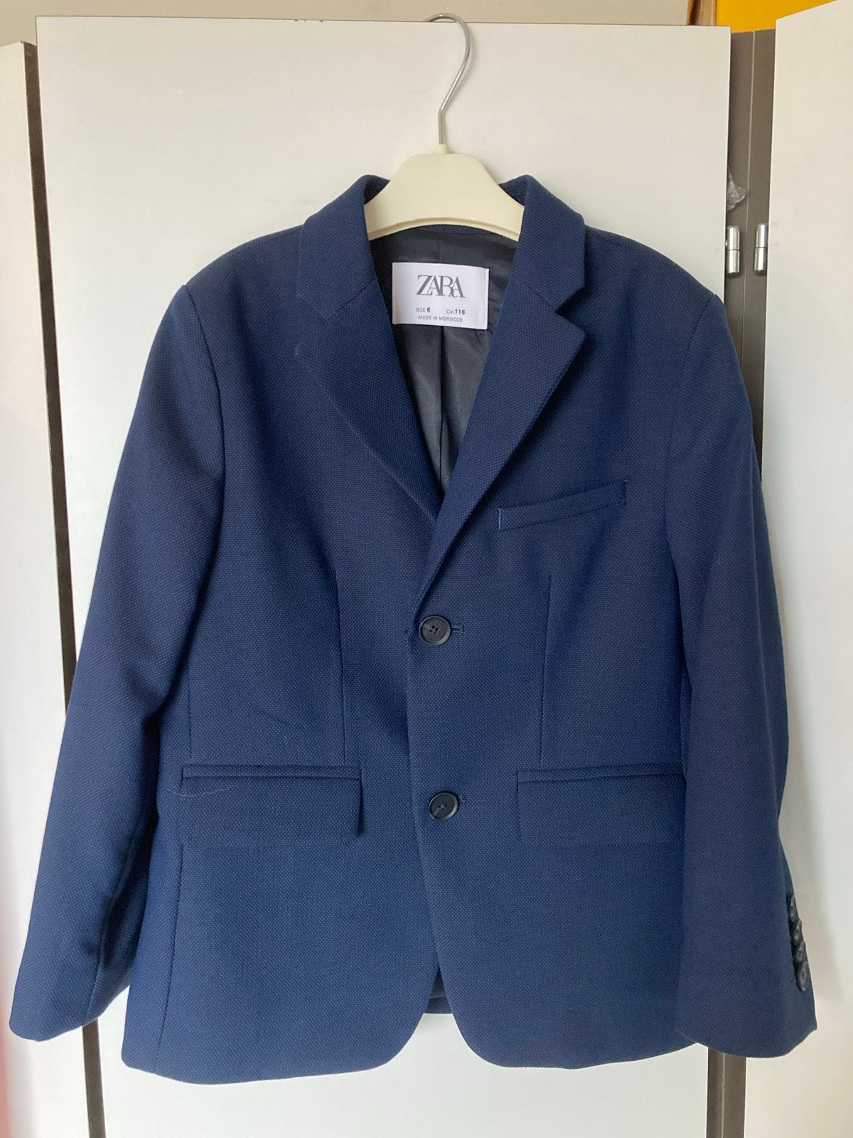 Donkerblauw colbert Zara maat 116 - Zo goed als nieuw, Kinderen en Baby's, Kinderkleding | Maat 116, Ophalen of Verzenden, Zo goed als nieuw