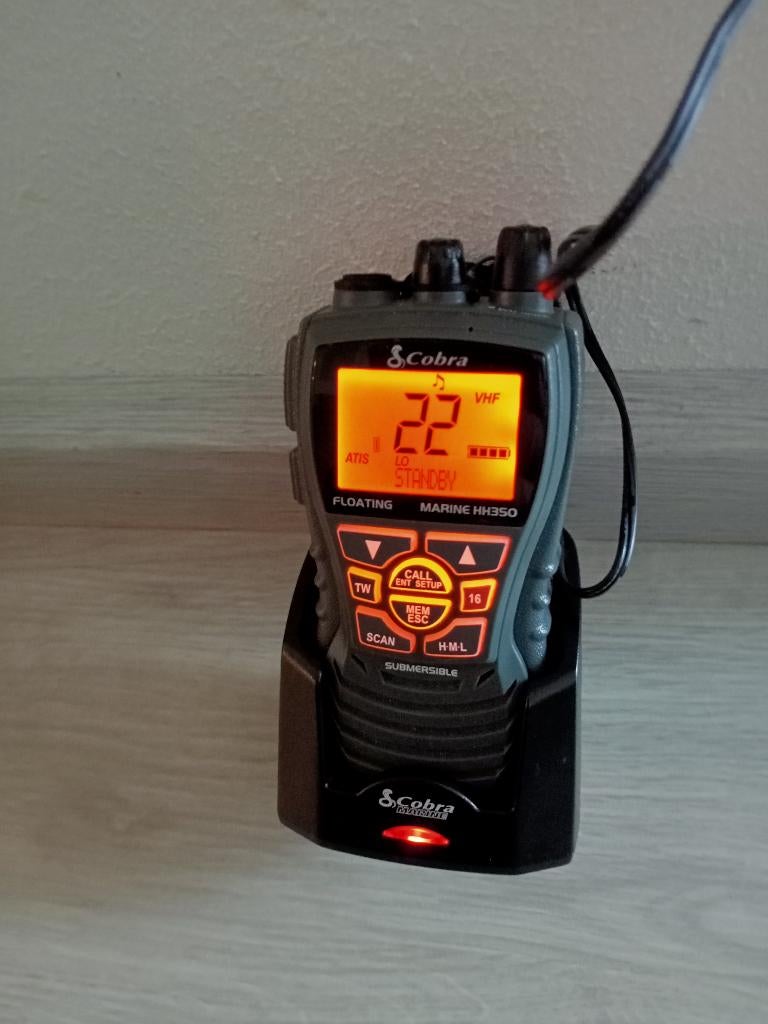 Marifoon COBRA MARINE HH350  ( Drijvend ), Ophalen of Verzenden, Zo goed als nieuw, Communicatie
