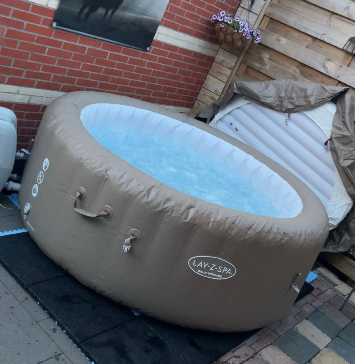 Jacuzzi palm springs, Ophalen, Zo goed als nieuw