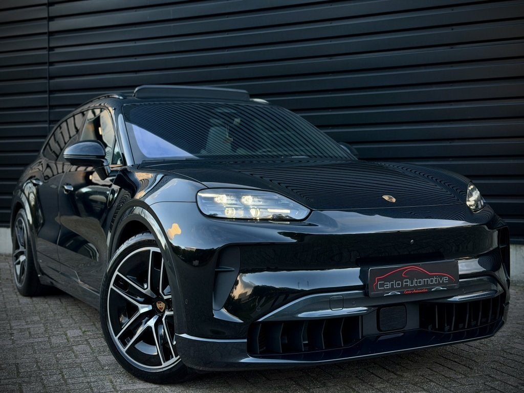 Porsche Cayenne Electric PANO|PASSDISPLAY|CHRONO|PASM|SOFTCL, Auto's, 443 pk, Cayenne, 0 cilinders, Gebruikt
