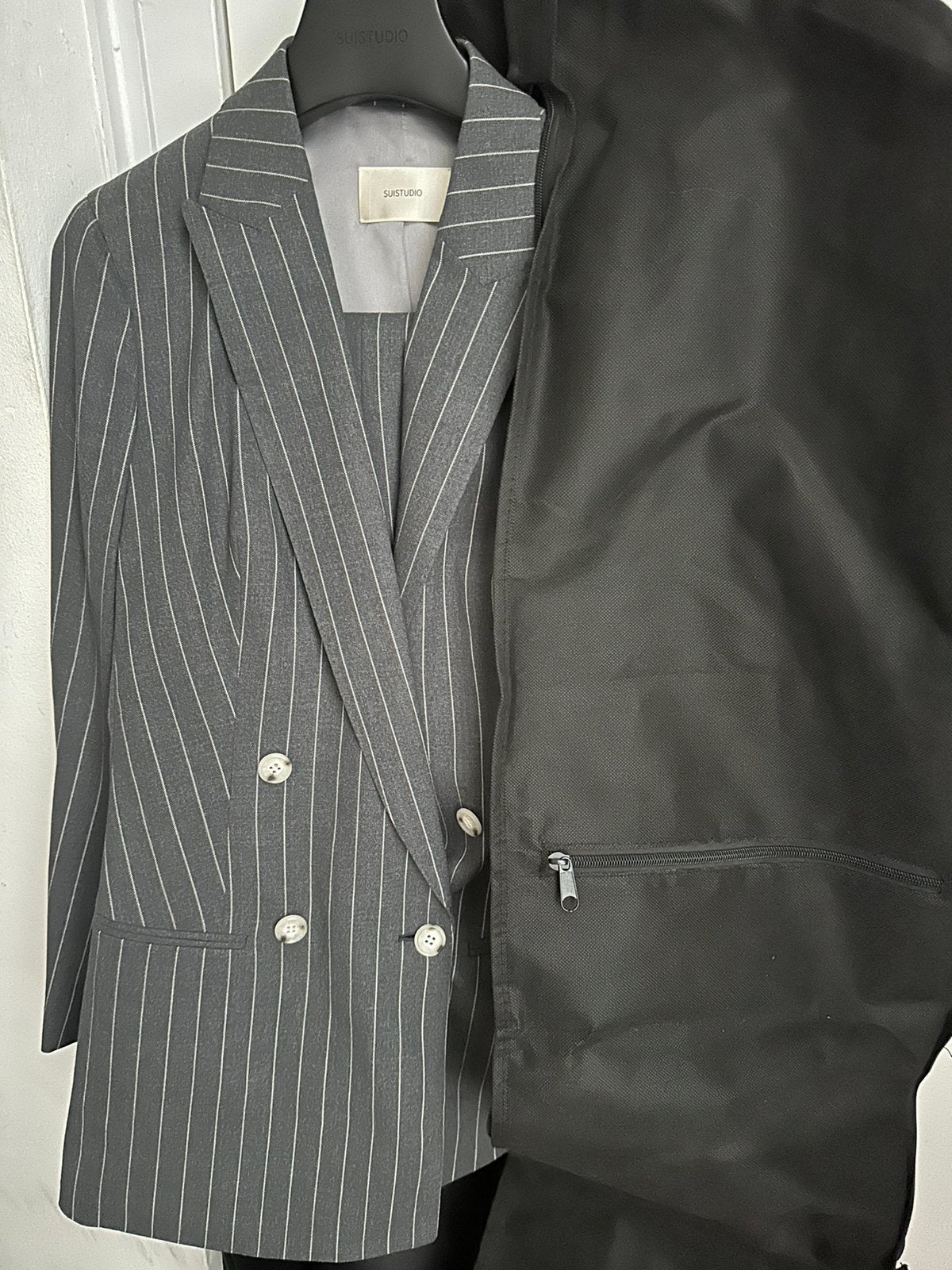 Originele Suistudio pak set colbert broek streep grijs 36, Kleding | Dames, Ophalen, Zo goed als nieuw, Maat 36 (S), Grijs