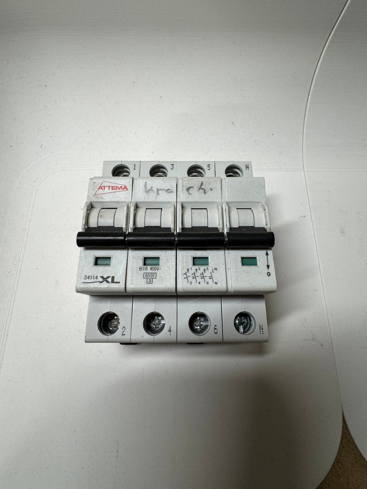 Attema XL krachtgroep B16 4-polig 400V, Doe-het-zelf en Verbouw, Ophalen of Verzenden, Gebruikt, Installatieautomaat