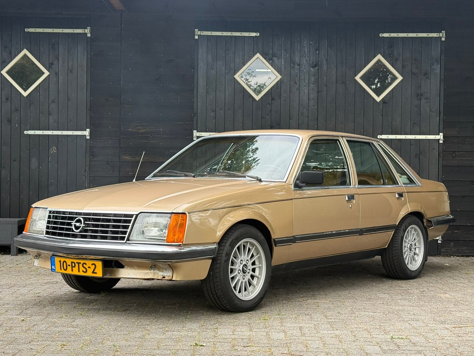 Opel Senator 2.8 H Automaat, Auto's, Opel, Automaat, Beige, 156 pk, Bruin