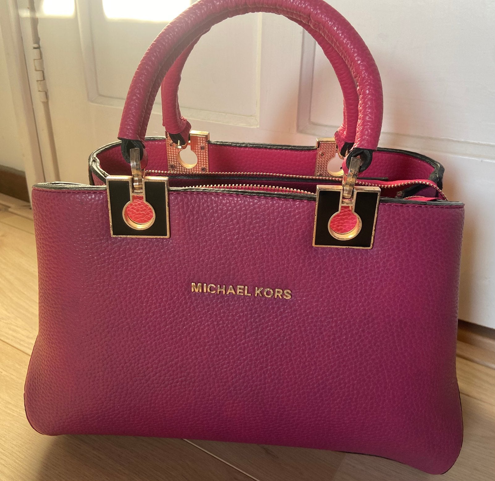 Michael Kors handtas Lxbxh 33x17x22, Ophalen of Verzenden, Zo goed als nieuw, Handtas