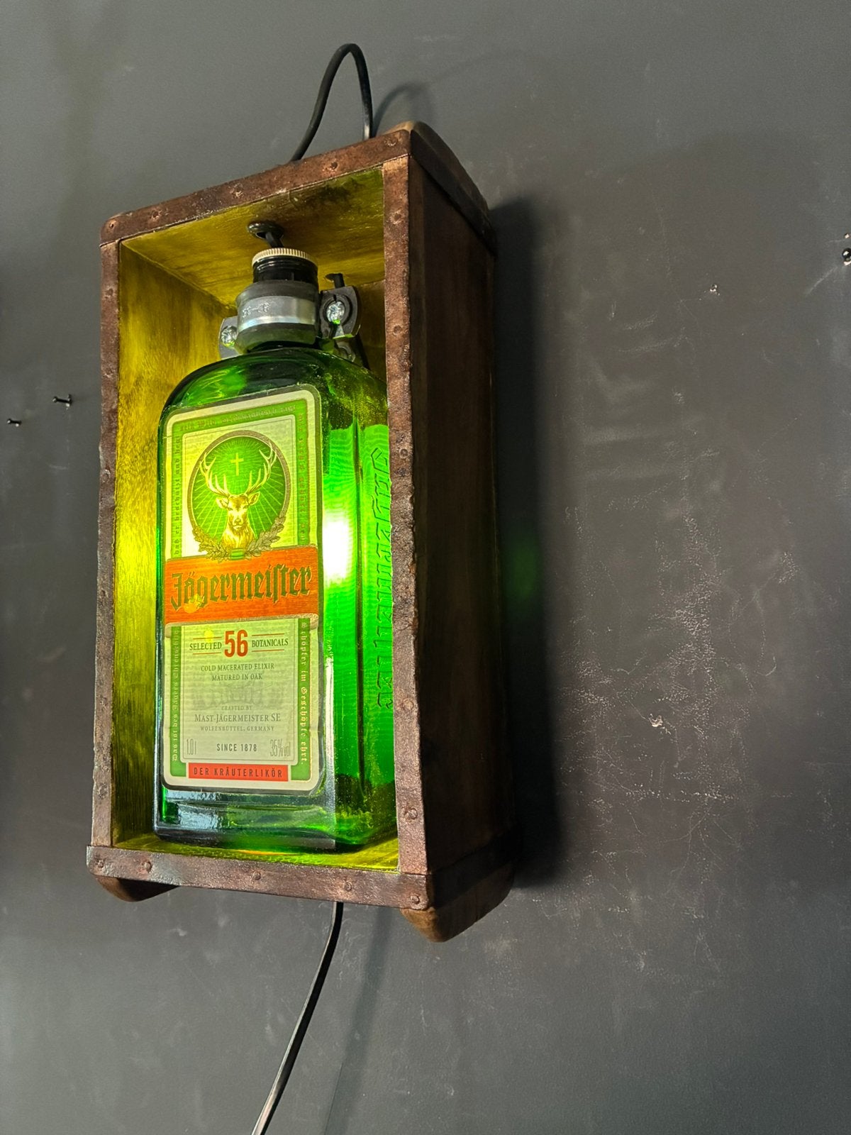 Jägermeister Wandlamp in oude steenmal, Met schakelaar, Nieuw, Wandlamp, E27 (groot)