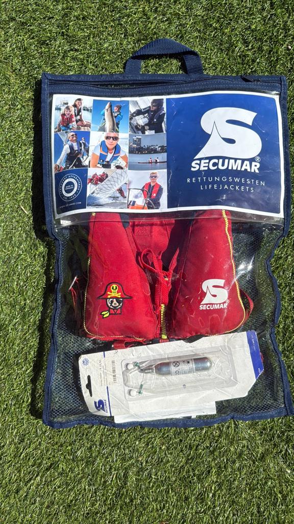 Secumar mini reddingsvest, Watersport en Boten, Watersportkleding, Ophalen of Verzenden, Zo goed als nieuw, Kind, Reddingsvest of Zwemvest