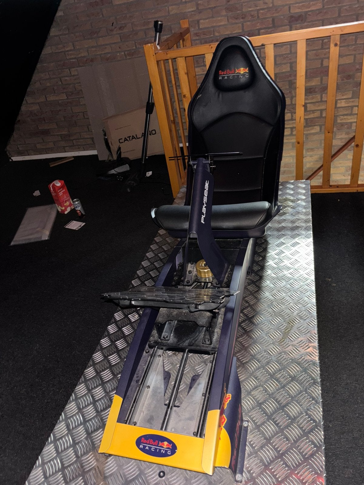 Red bull playseat + stuur, Spelcomputers en Games, Games | Atari, Ophalen, 1 speler, Racen en Vliegen, Zo goed als nieuw