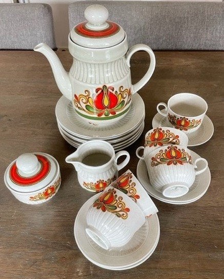 Retro Vintage ontbijtservies Winterling, Ophalen of Verzenden, Zo goed als nieuw, Overige stijlen, Aardewerk