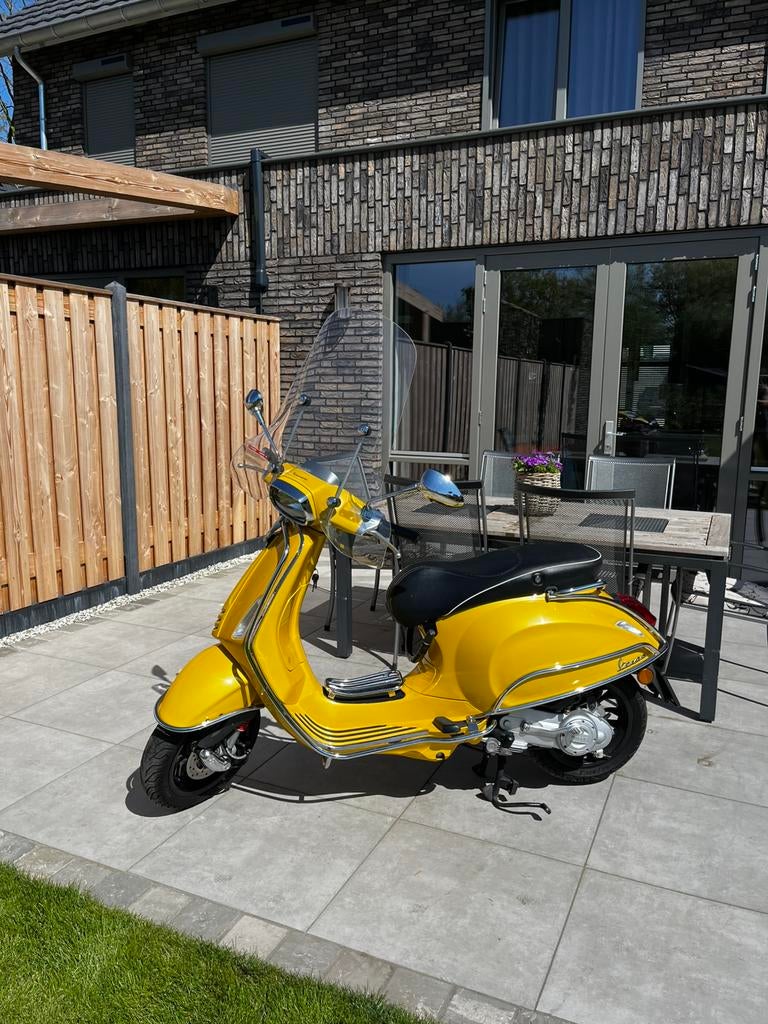 Vespa Sprint | Geel, Ophalen, Gebruikt, Overige modellen, Maximaal 45 km/u