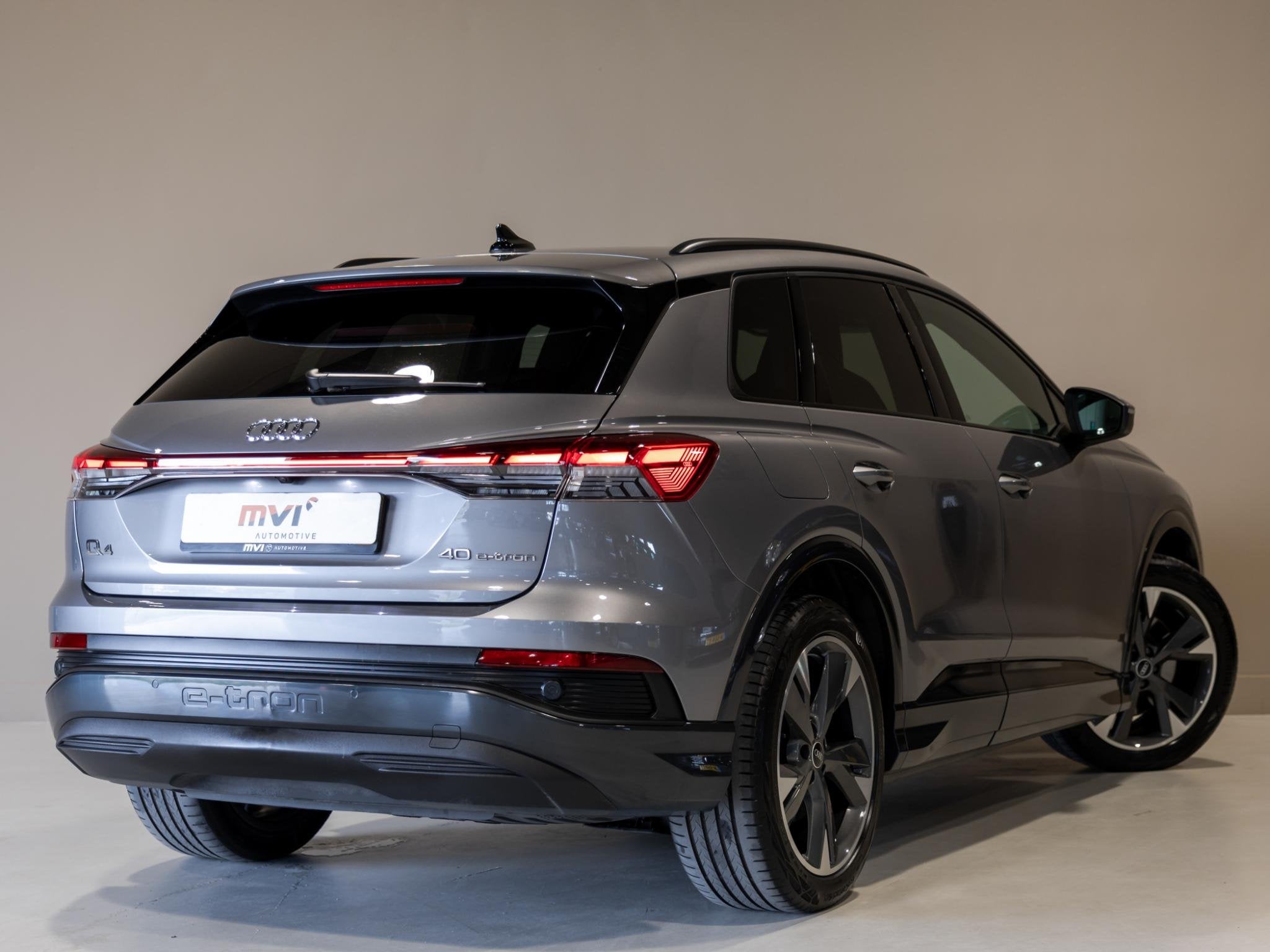 Audi Q4 e-tron 40 Launch edition Advanced Plus 77 kWh SOH 91, Auto's, Automaat, Dealer onderhouden, Gebruikt, Met garantie (alle)